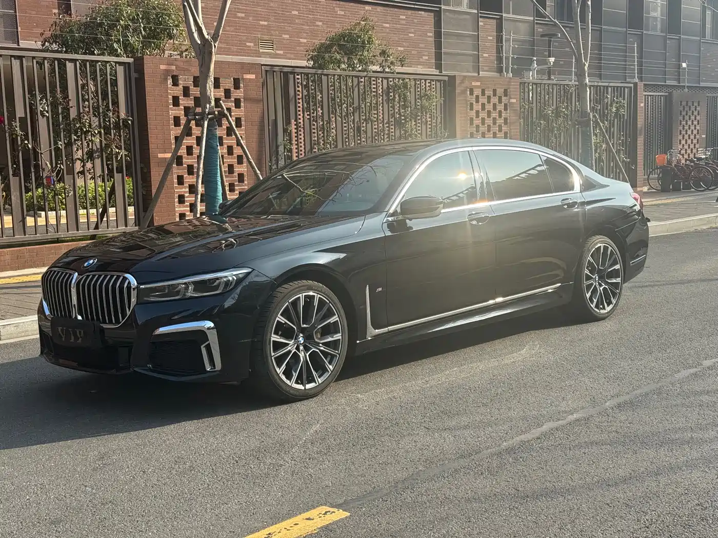 BMW 7 Series 2021 Model 740Li Leading M Sport Package