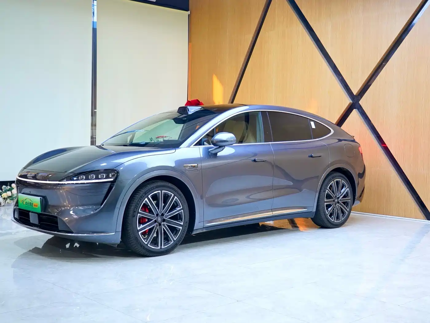 Zhijie Luxeed R7 2025 Extended Range 331km Ultra