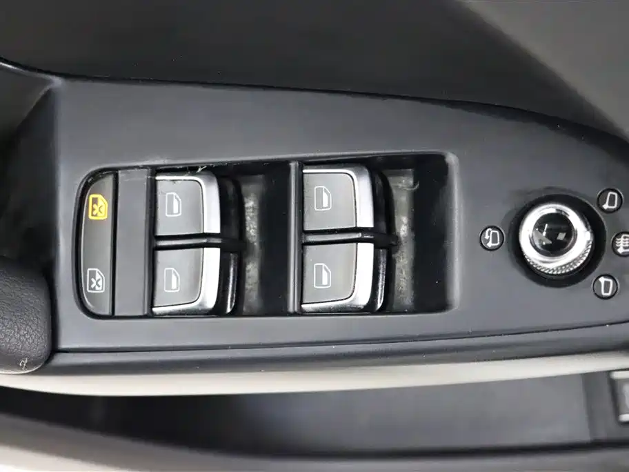 Audi A4L 2015 35 TFSI Auto Standard фото 12