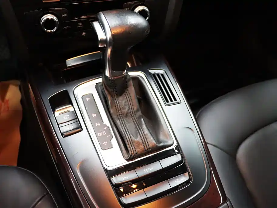 Audi A4L 2015 35 TFSI Auto Standard фото 18
