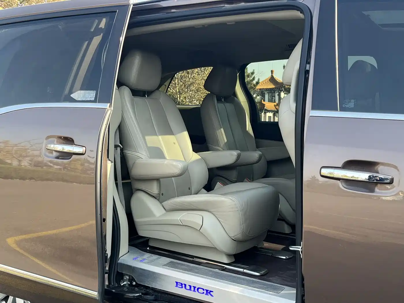 Buick GL8 2018 28T Luxury Model China VI фото 9