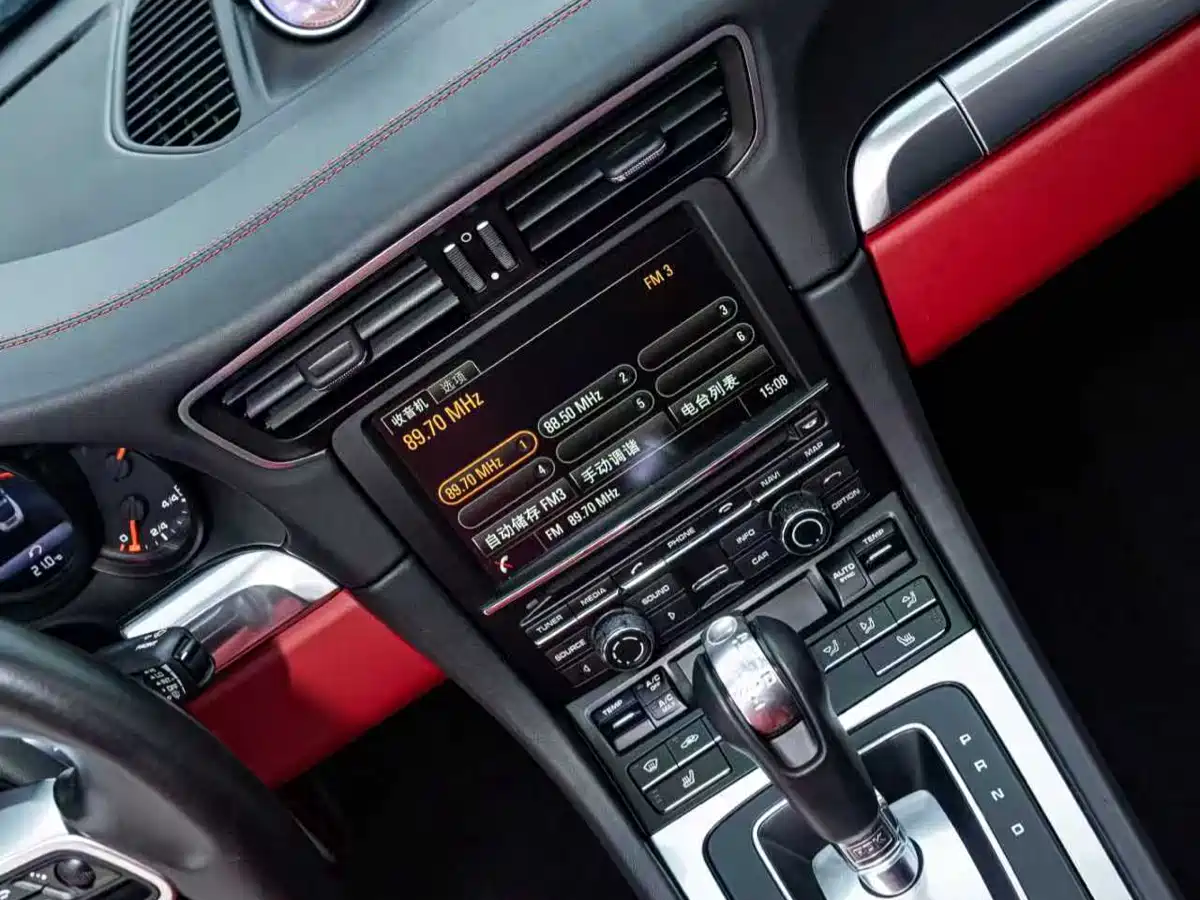 Porsche 911 2014 Targa 4 3.4L фото 12