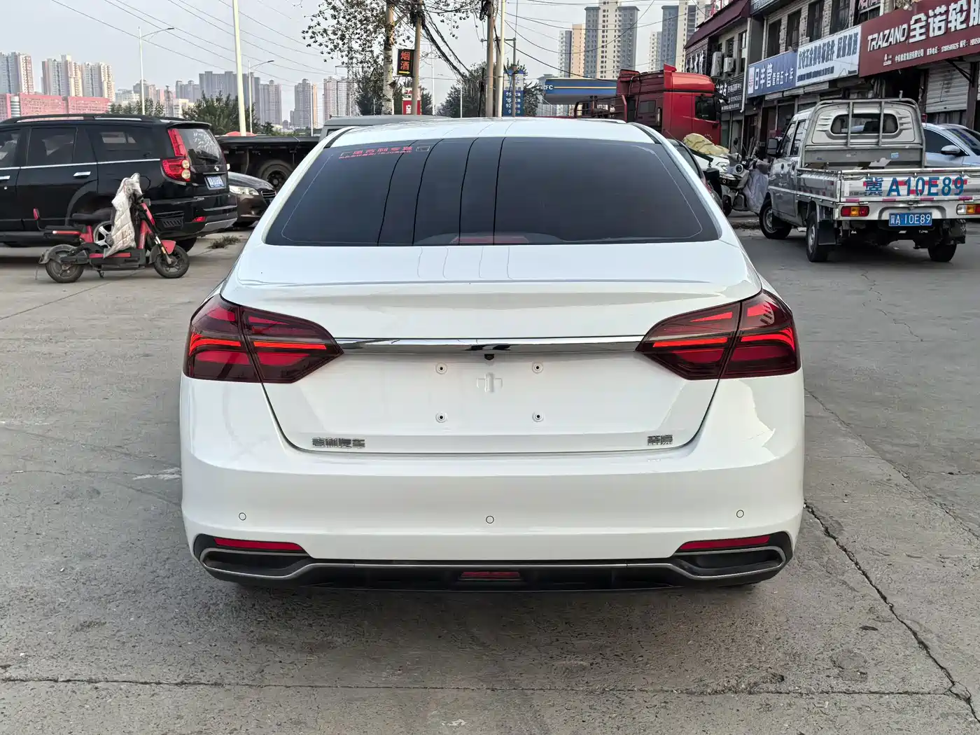 Фото 5 - Geely Emgrand