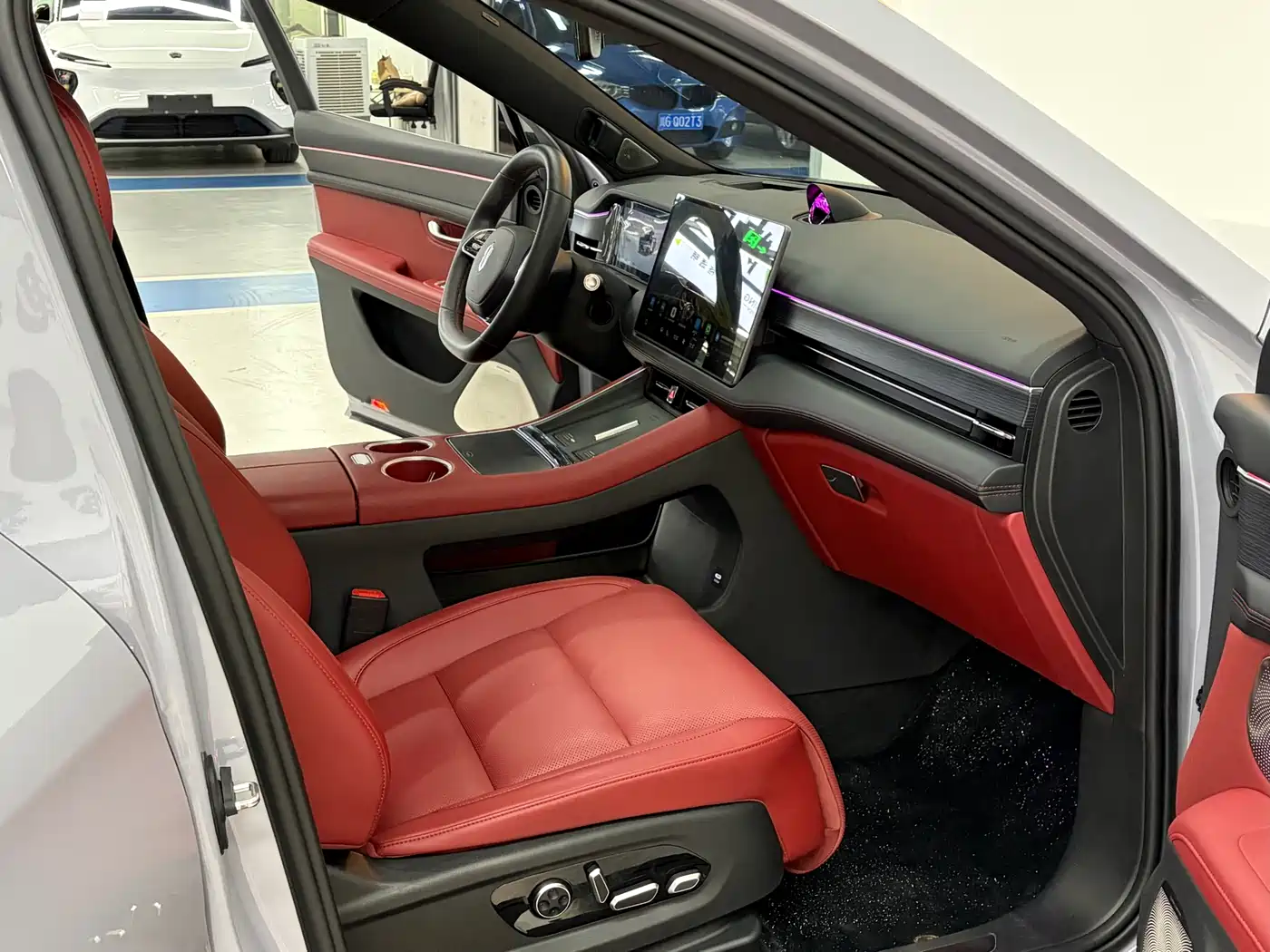 AITO Wenjie AITO M5 2025 Extended Range Ultra AWD фото 6