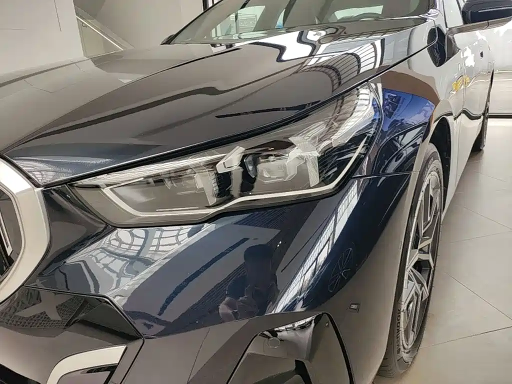 BMW i5 2026 2025 eDrive 35L M Sport Package