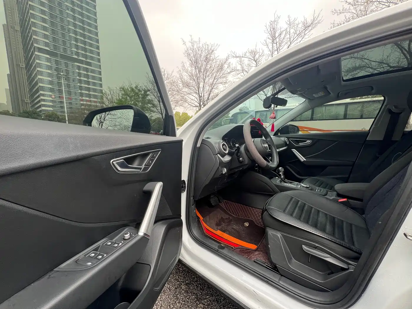 Audi Q2L 2020 35 TFSI Progressive Dynamic Model фото 4