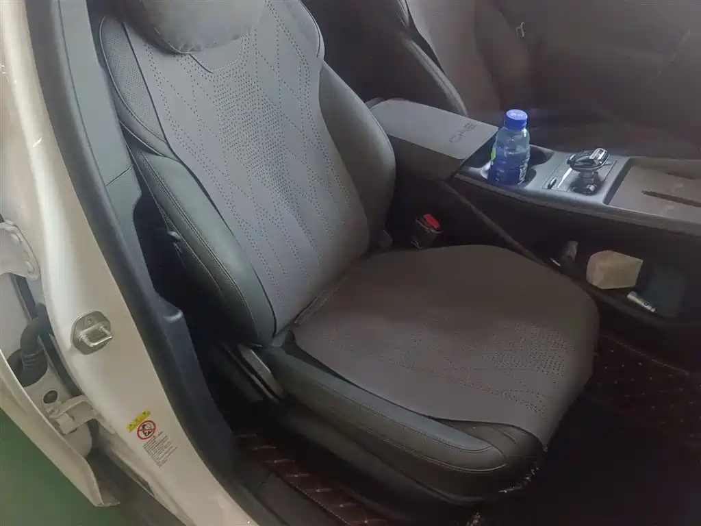 BYD Qin PLUS 2025 DM-i Smart Drive 55KM Leader фото 25