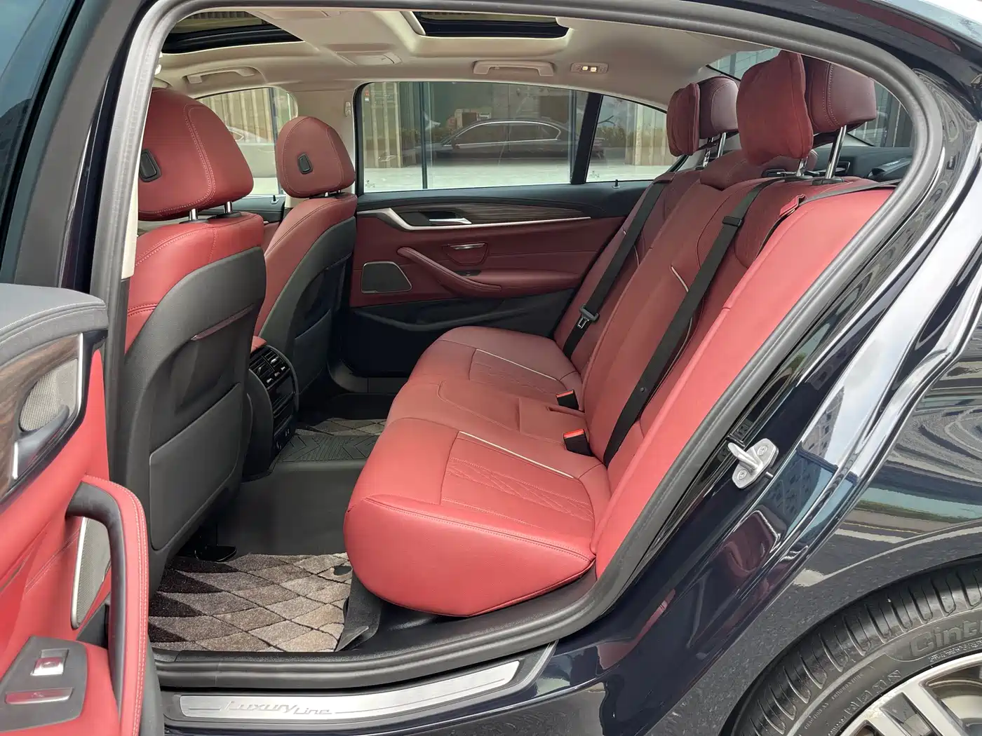 BMW 5 Series 2022 530Li Leading Luxury Package фото 21