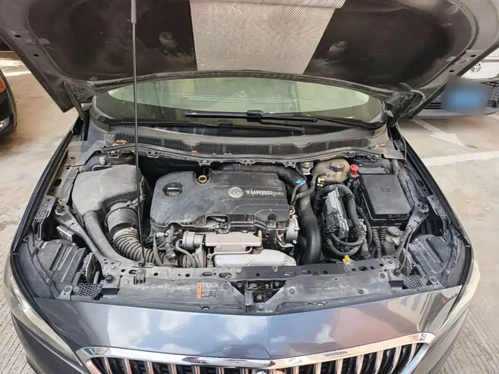 Photo 20 - Buick Verano
