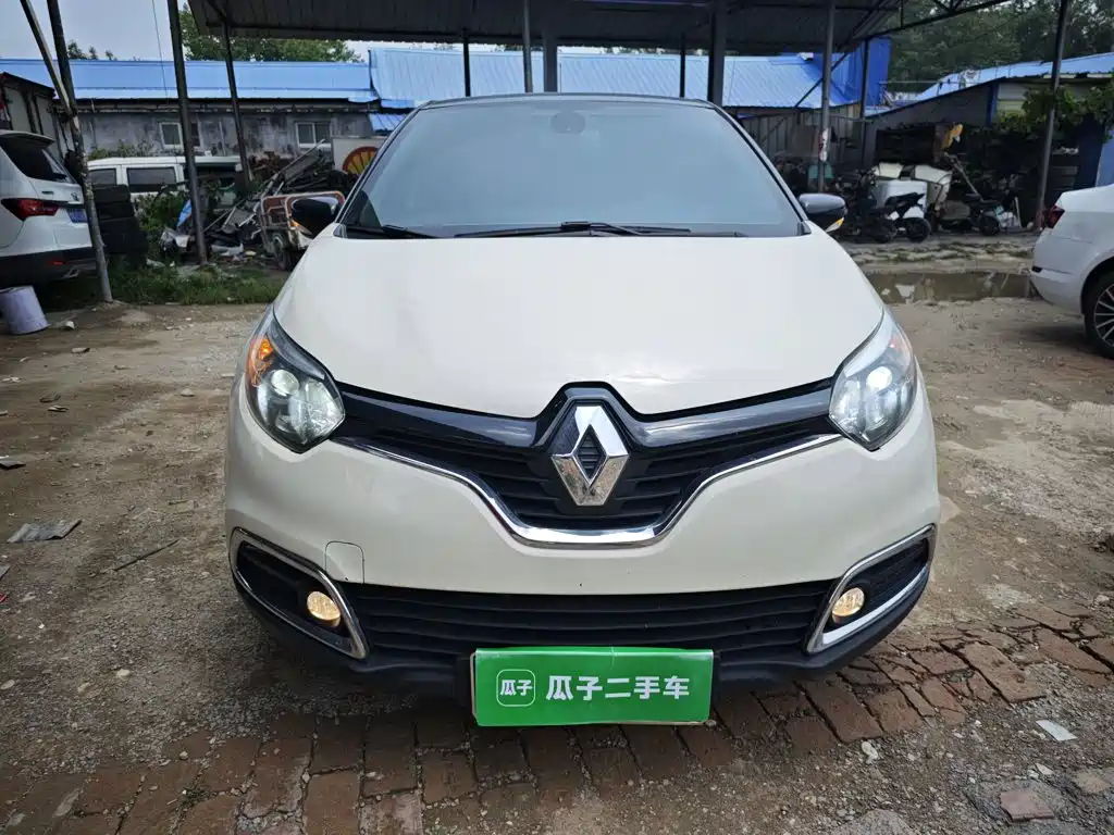 Renault Captur 2016 2015 1.2T Automatic Comfort Limited Edition