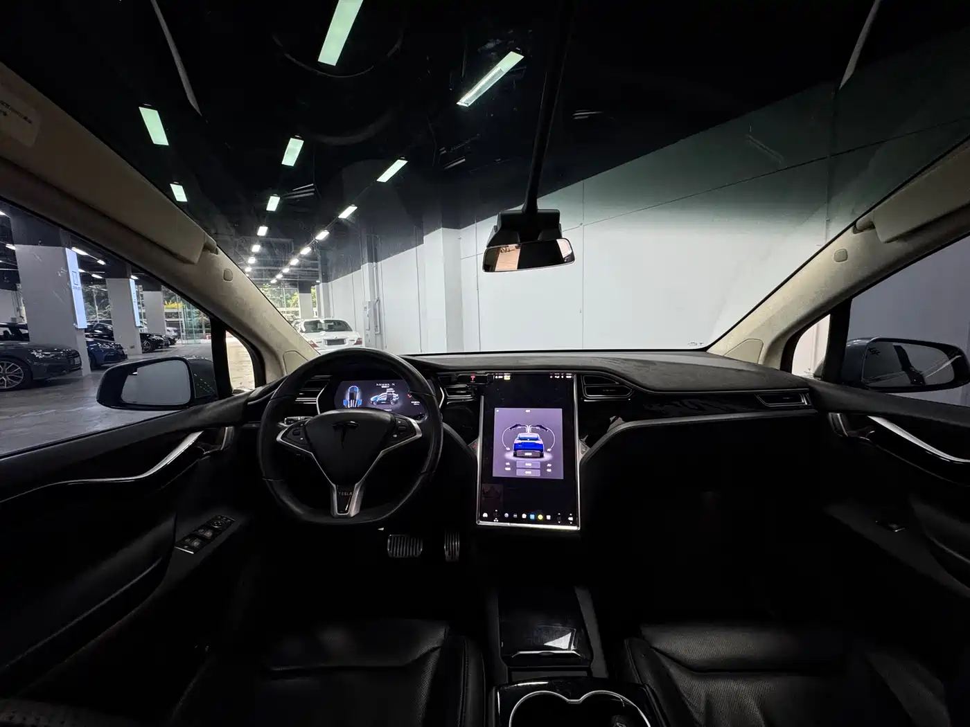TESLA MODEL X