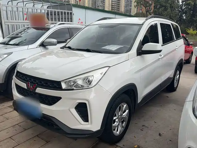 Wuling Motors Wuling Hongguang S3 2018 1.5L Manual Standard China V