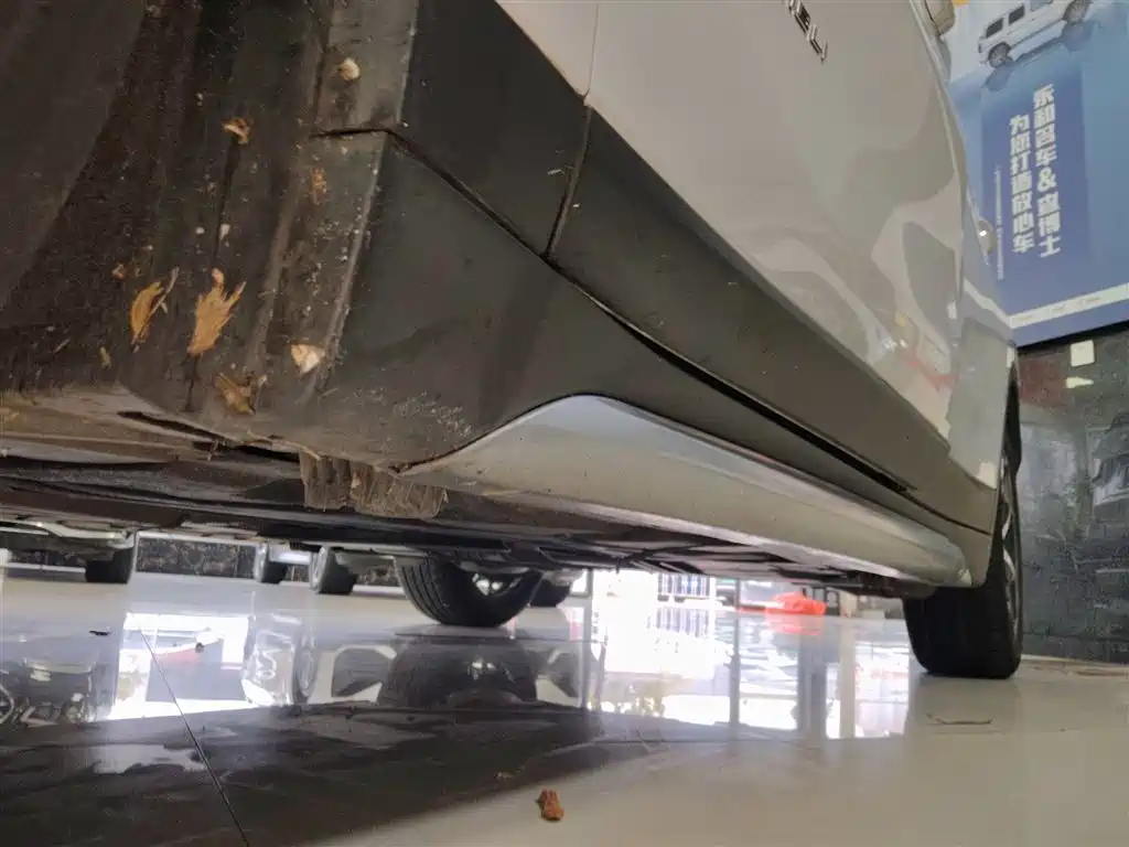 BMW X1 2018 sDrive18Li Premium Model фото 21
