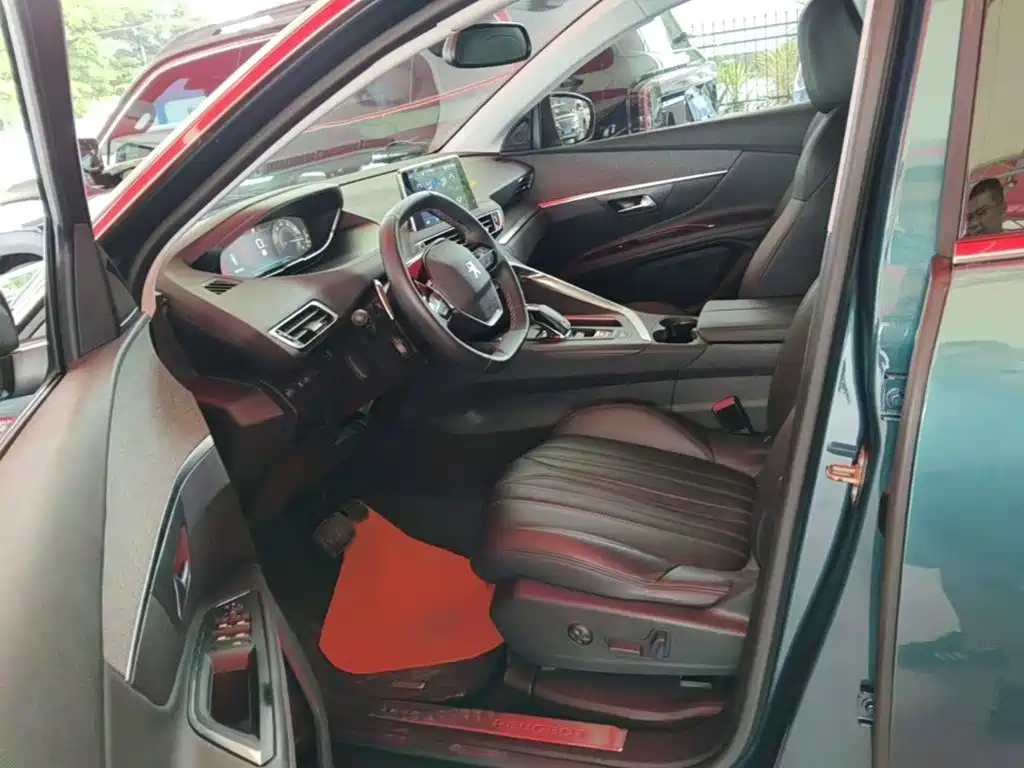 Peugeot 5008 2018 2017 380THP 7-seat Luxury Edition