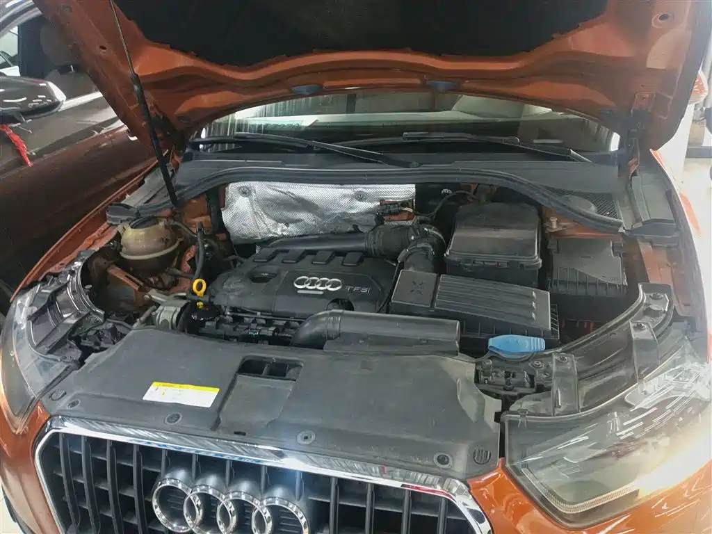 Audi Q3 2015 35 TFSI Millionth Anniversary Intelligent Leader фото 10