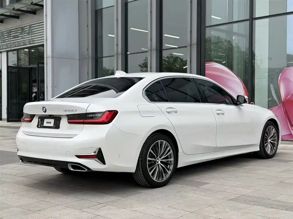 BMW 3 Series 2020 325Li Launch Edition фото 7