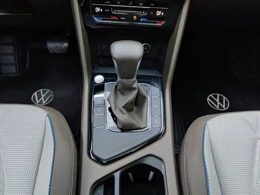 Volkswagen Tiguan L 2023 330TSI Auto 2WD Smart Edition фото 16