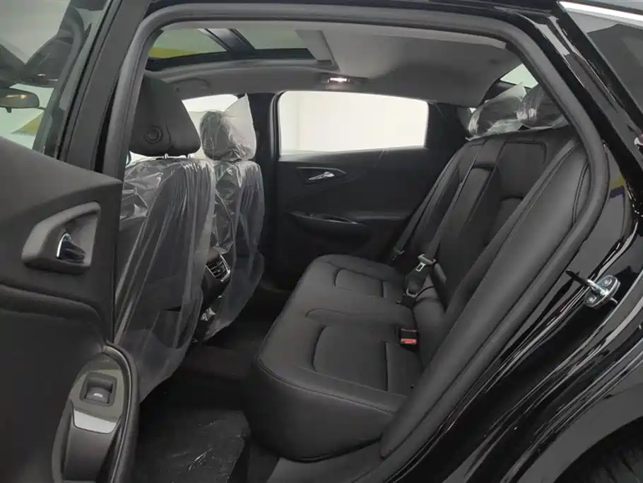 Chevrolet Malibu XL 2023 1.5T RS Edition фото 11