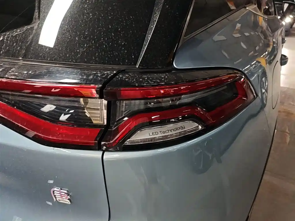 BYD Tang New Energy 2023 Model DM-i Champion Edition 112KM Honor фото 8