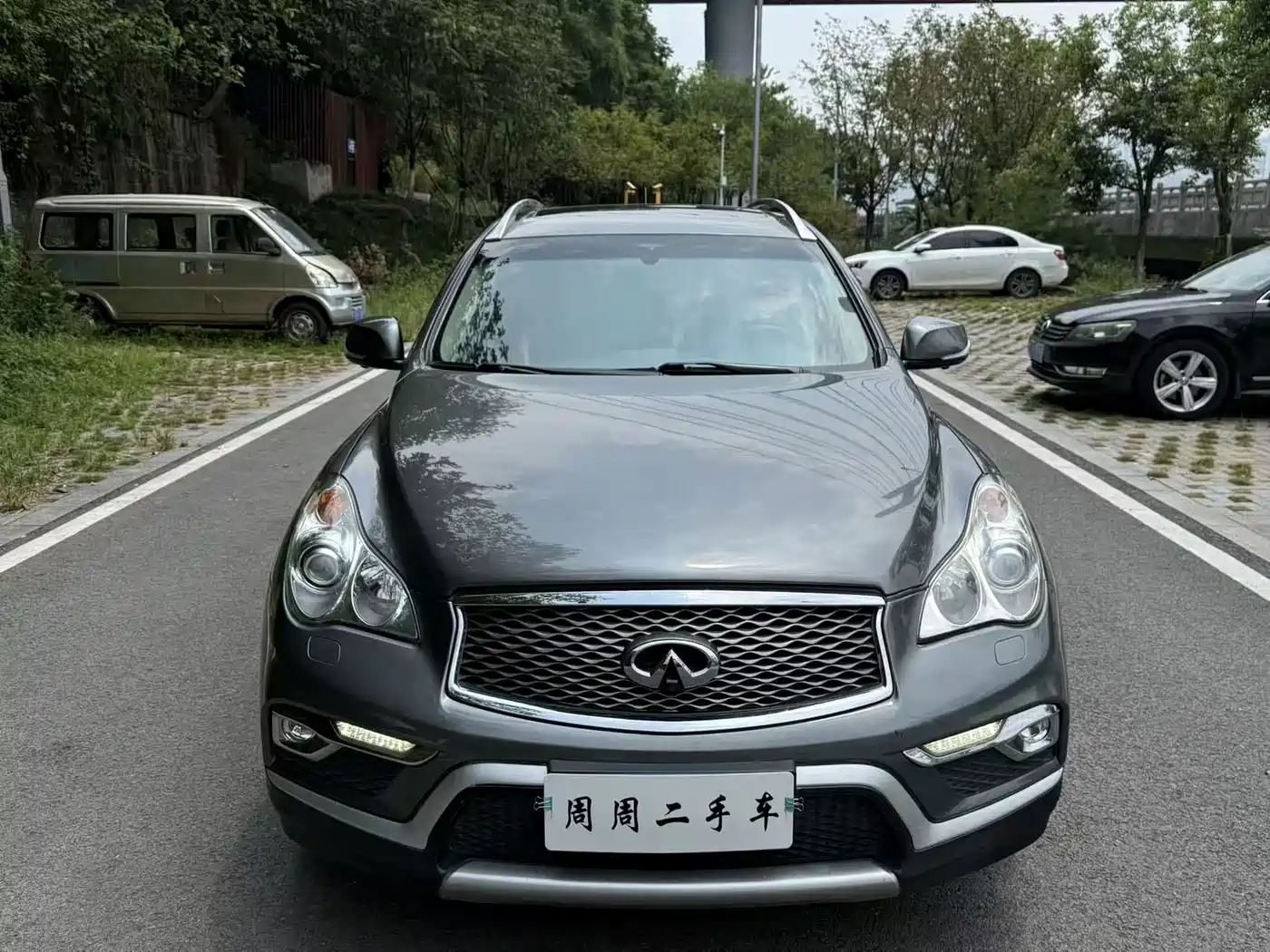Фото 2 - Infiniti QX50