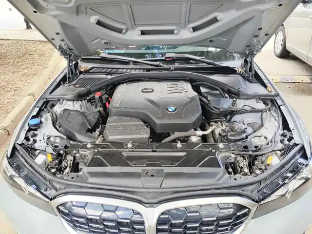 BMW 3 Series 2025 325Li M Sport Package — фото 3