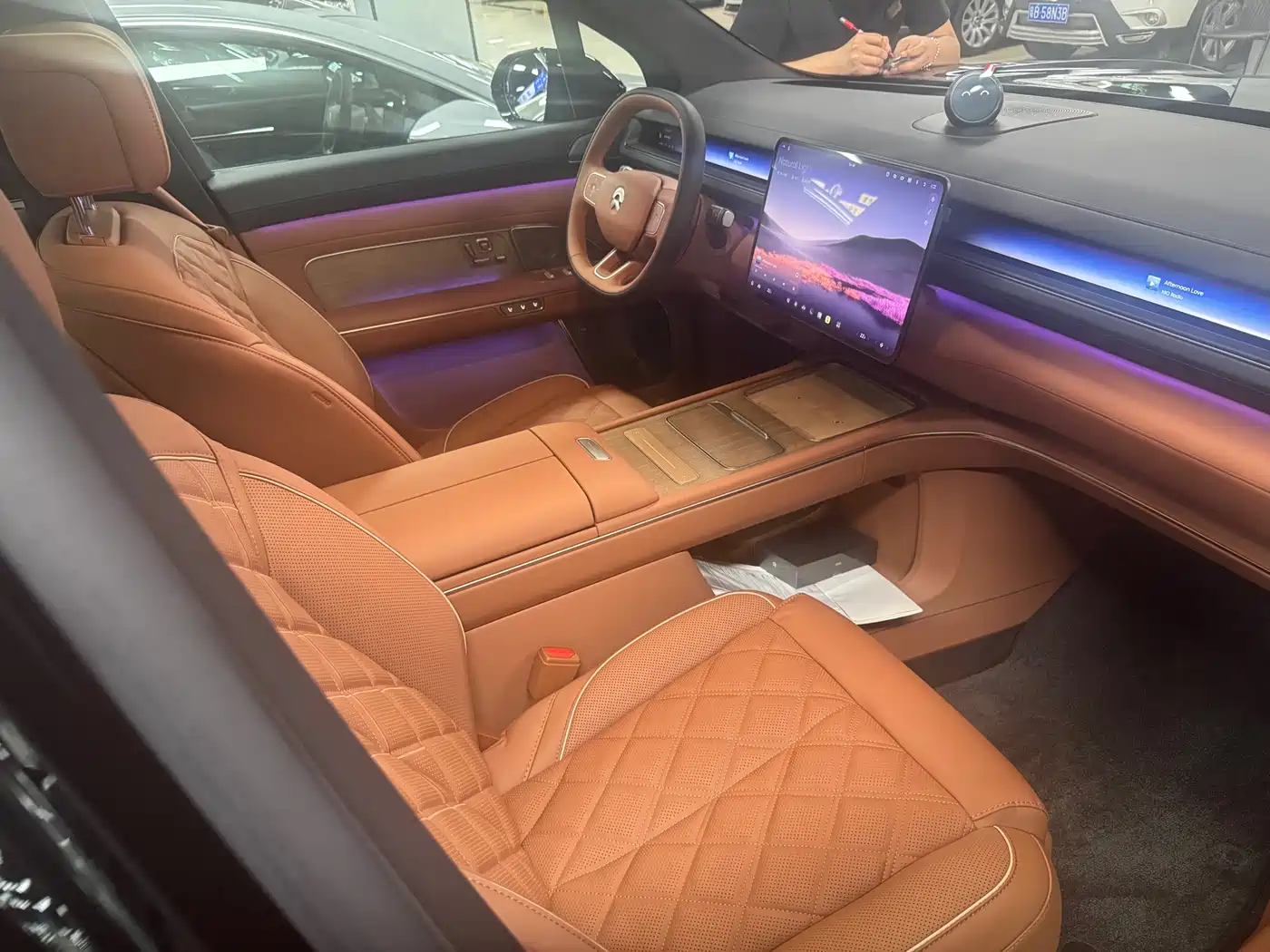 NIO ES8 2026 2025 Model 6-Seat Executive Luxury Edition