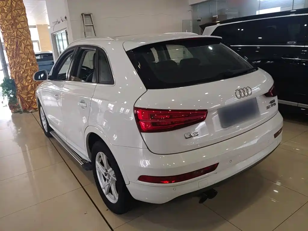 Фото 5 - Audi Q3