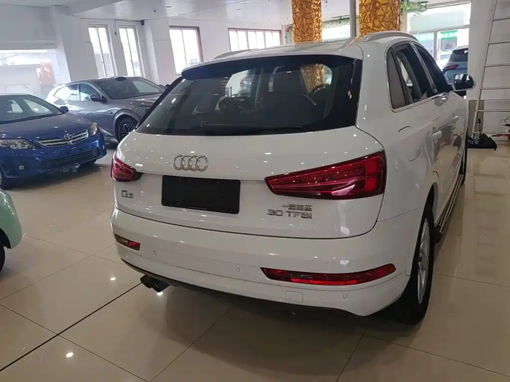 Фото 6 - Audi Q3