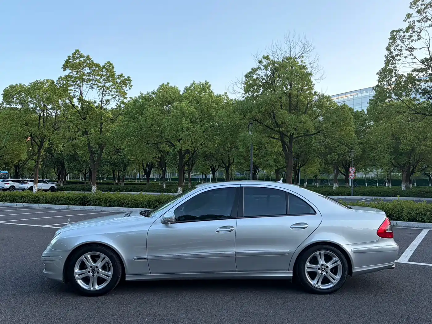 Mercedes-Benz E-Class 2009 2008 E 230 Fashion