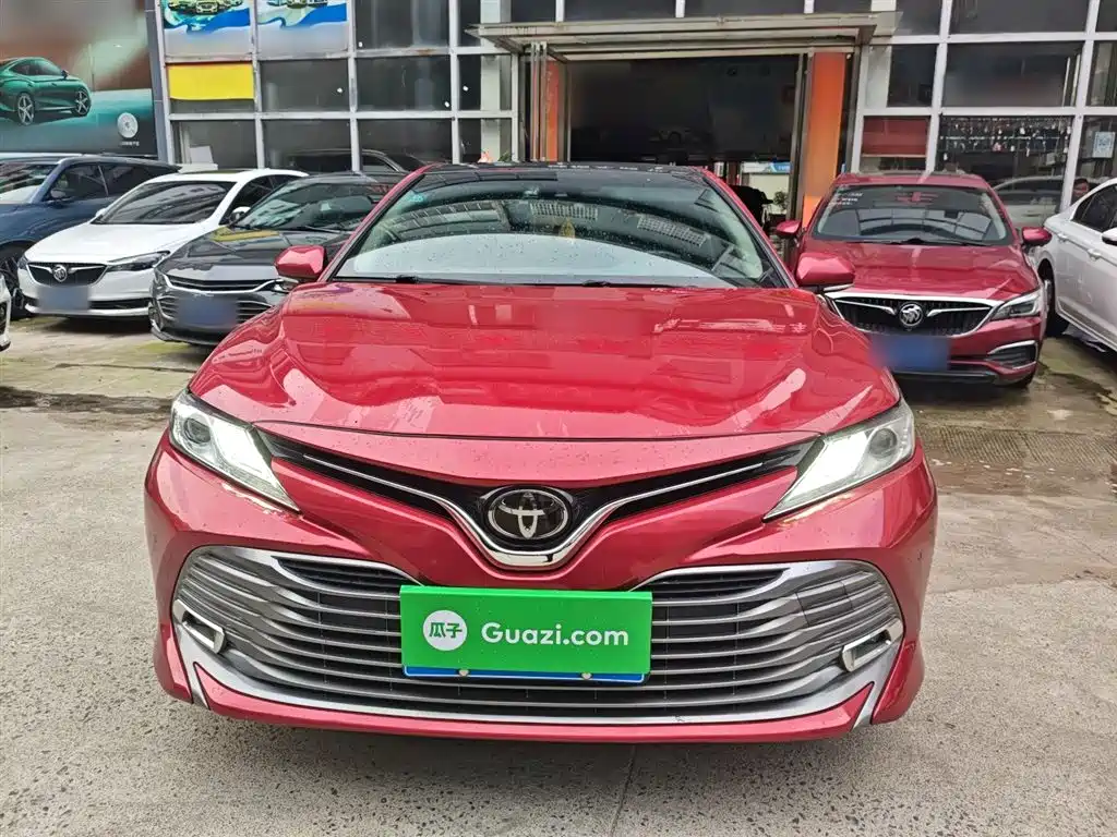 Toyota Camry 2018 2.5G Luxury Edition фото 3