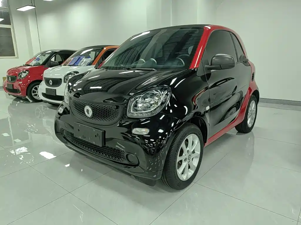 smart fortwo 2019 2018 1.0L 52kW Hardtop Agile Edition China V