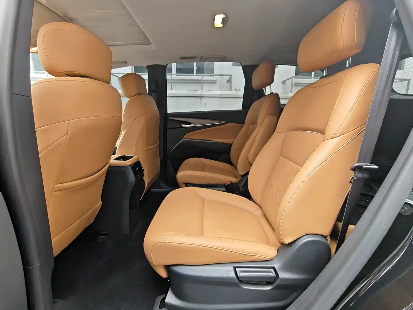 SAIC Maxus Maxus G50 PHEV 2025 Pilot Edition фото 10
