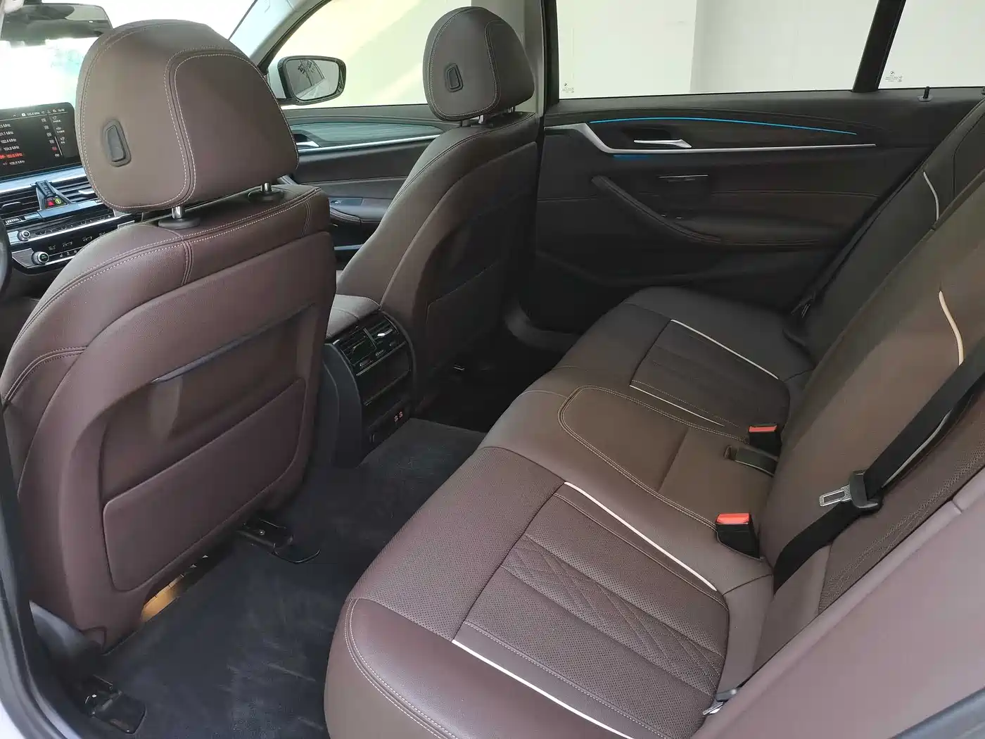 BMW 5 Series 2021 530Li xDrive Luxury Package фото 17