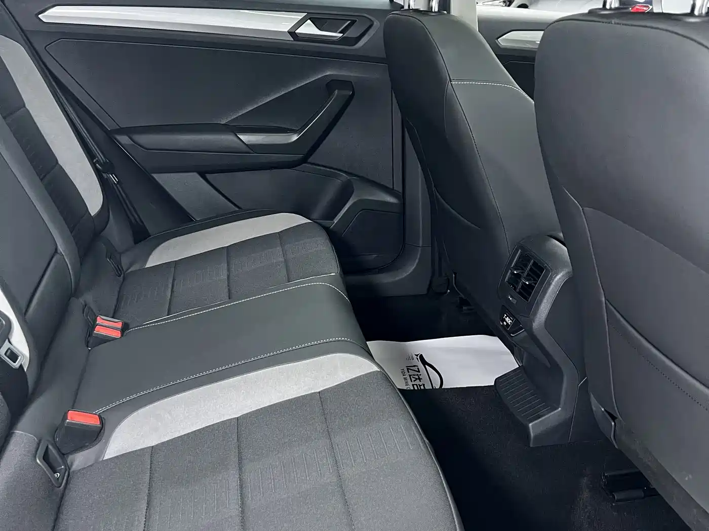 Volkswagen T-ROC 2022 280TSI DSG 2WD Elite PLUS фото 21