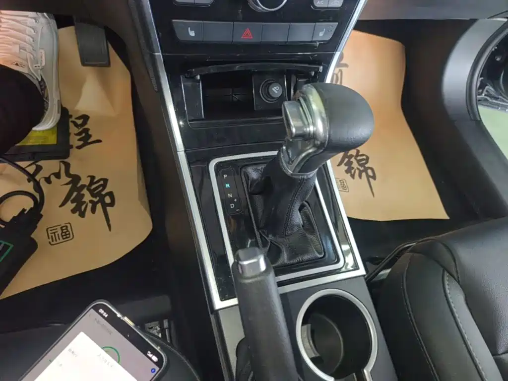 Фото 14 - Haval H2