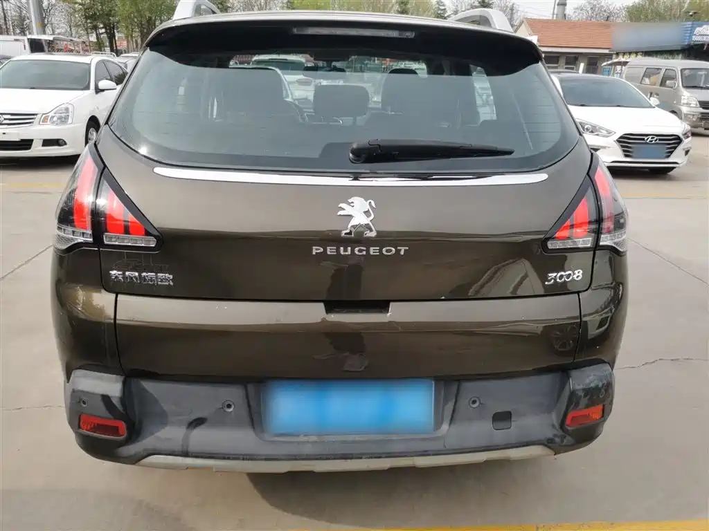 Peugeot 3008 2016 2.0L Automatic Classic Edition фото 6