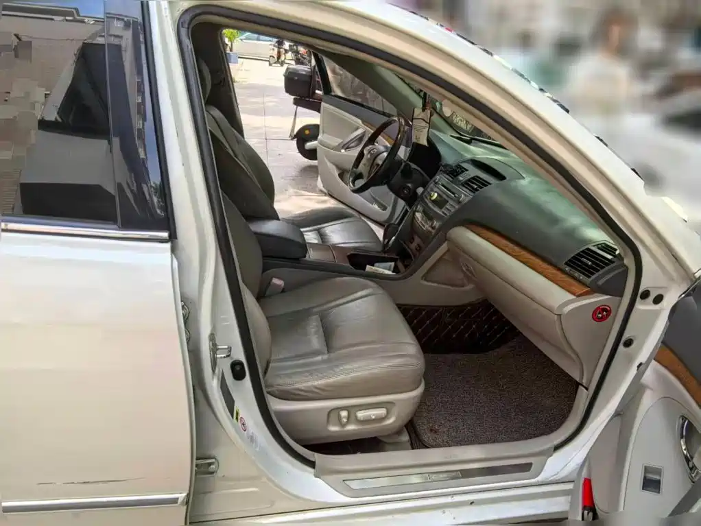 Toyota Camry 2010 2009 Model 240G Luxury Edition