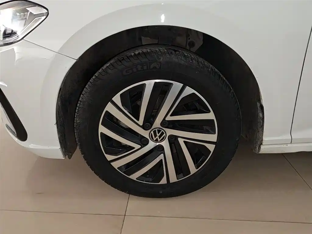 Volkswagen Lavida 2023 200TSI DSG Starlight Comfort Edition фото 23