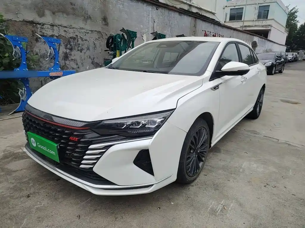 Dongfeng Aeolus Yixuan MAX 2022 2021 1.5T Super Cool Dad Edition