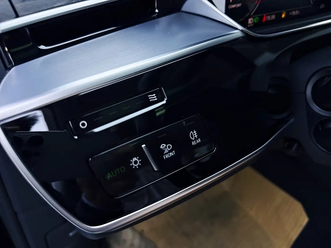 Audi A8 2025 A8L 50 TFSI quattro Exclusive Selection фото 22