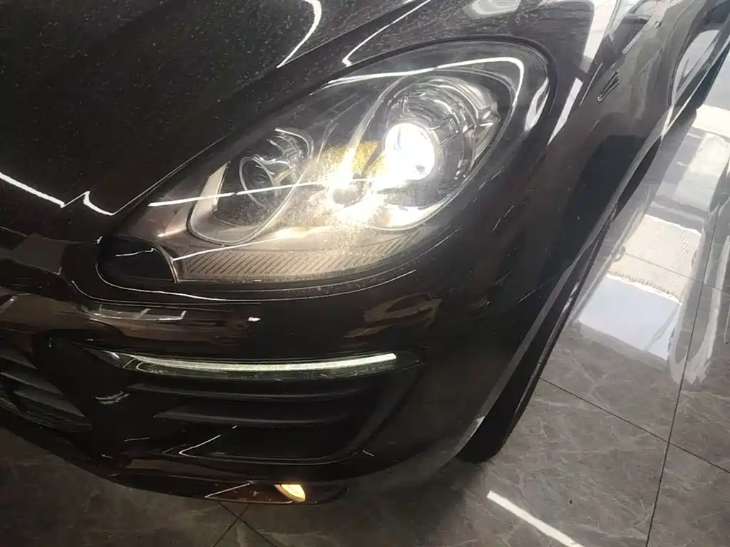 Porsche Macan 2014 Macan 2.0T фото 24