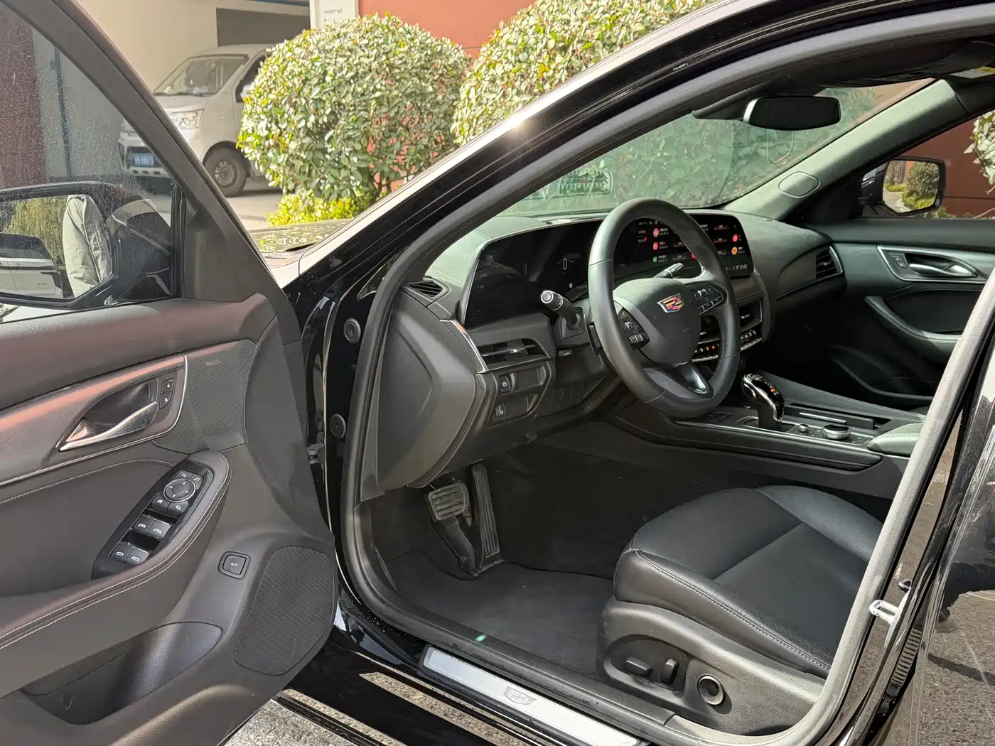 Cadillac CT5 2024 28T Luxury Model Pro фото 4