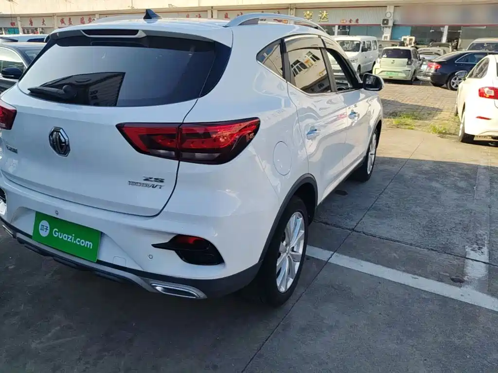 Фото 8 - MG ZS