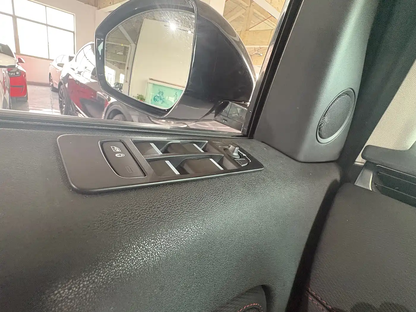 Land Rover Discovery Sport 2020 249PS R-Dynamic Performance Tech 5-seater фото 15