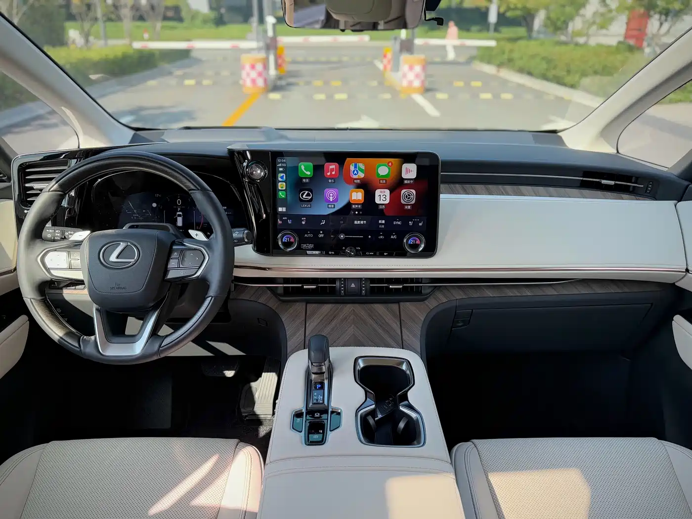 Lexus LM 2024 2023 500h 6-Seater Prestige Edition