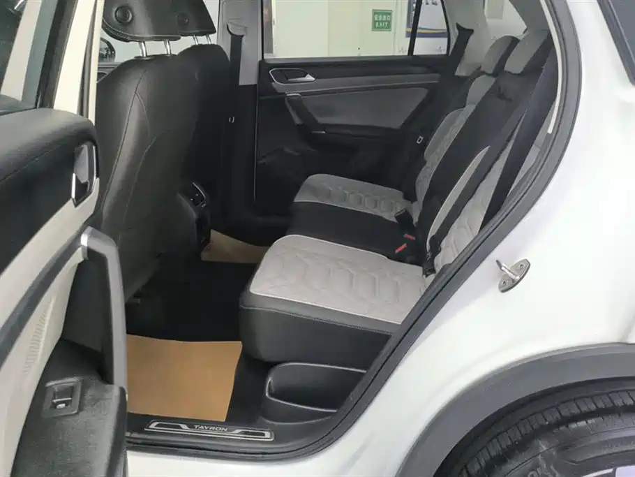 Volkswagen Tayron 2024 300TSI 2WD Luxury Plus Advanced фото 11