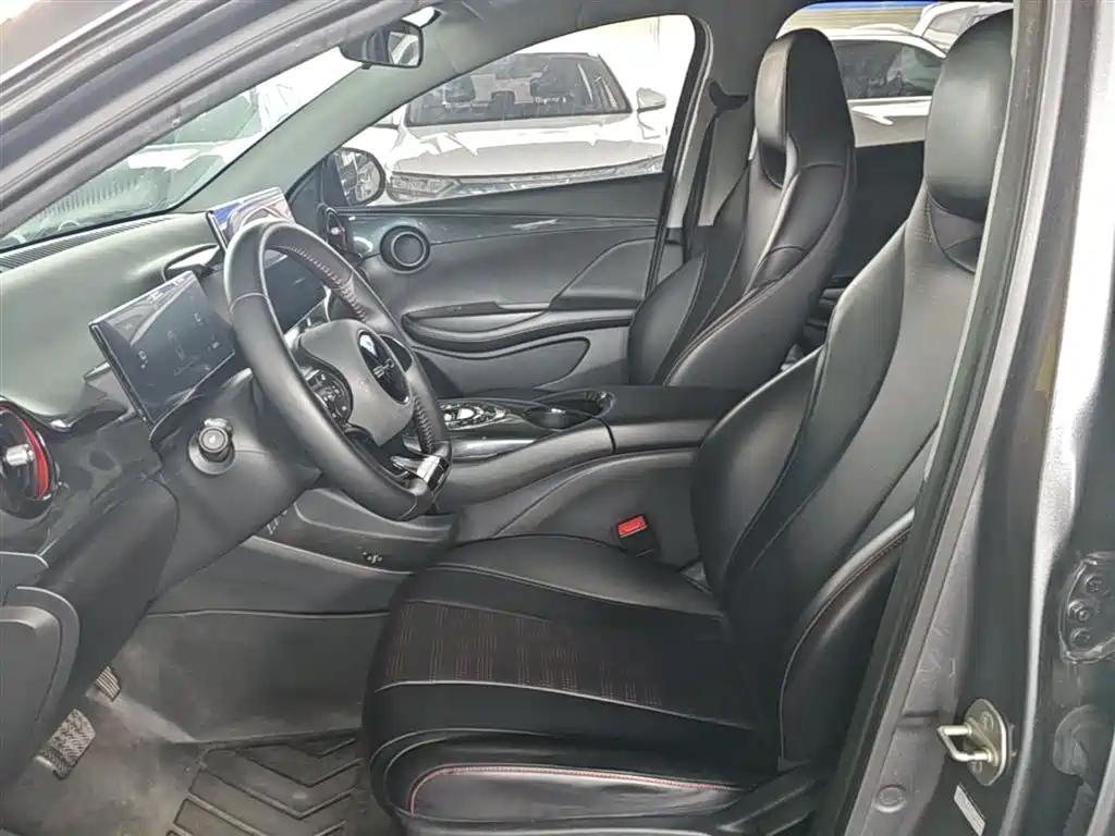 BYD e2 2023 Luxury Model фото 15