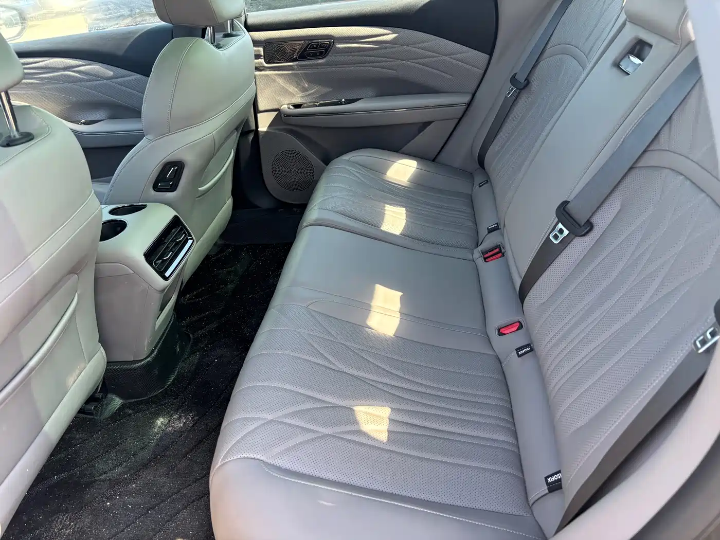 Geely Galaxy Galaxy Xingyao 8 2025 2025 130km EM-i Premium Edition