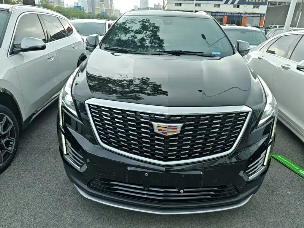 Photo 3 - Cadillac XT5