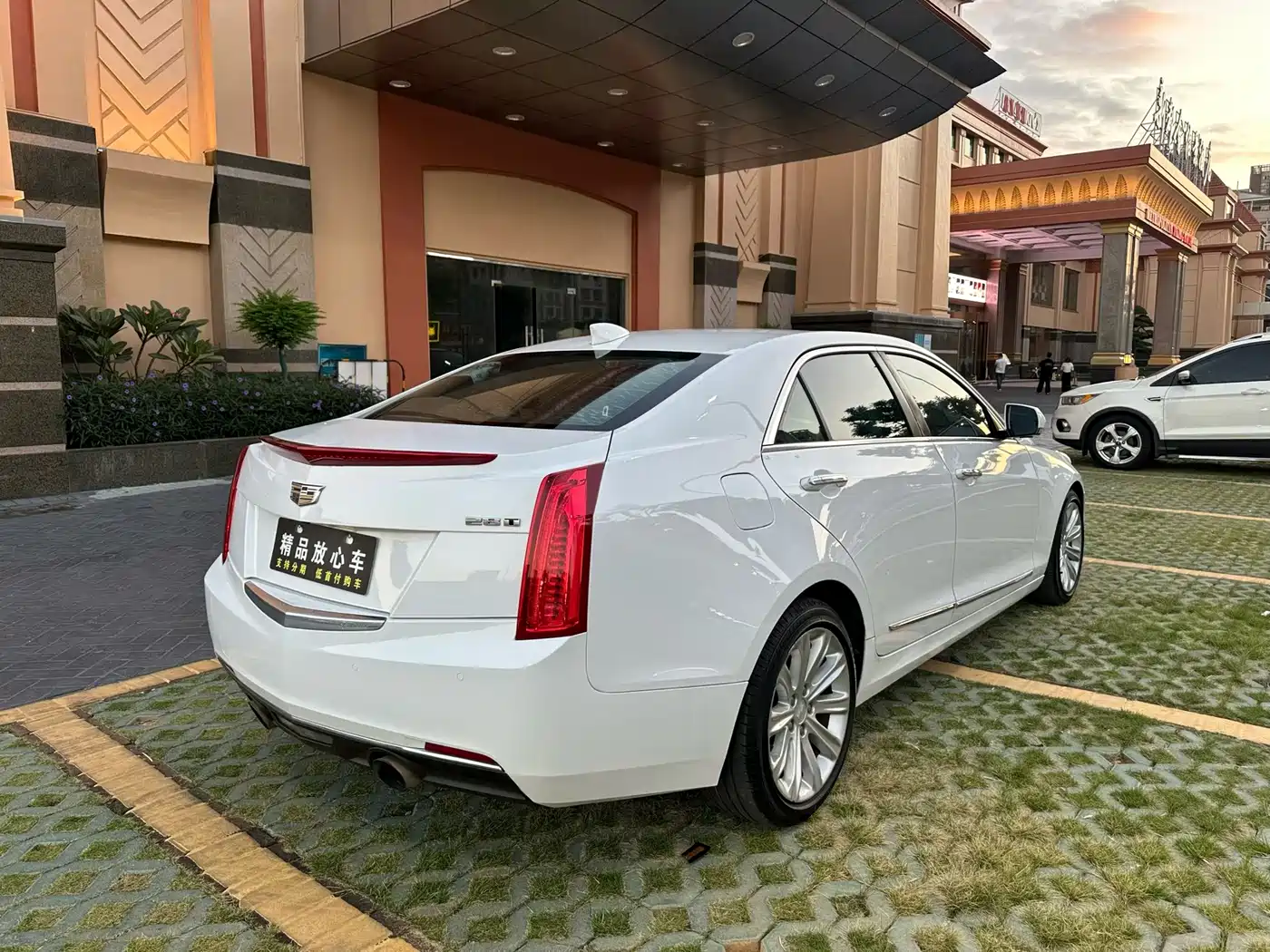 Cadillac ATS-L 2016 28T Technology фото 6